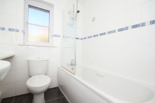 Shower Window Replacement in Conroe